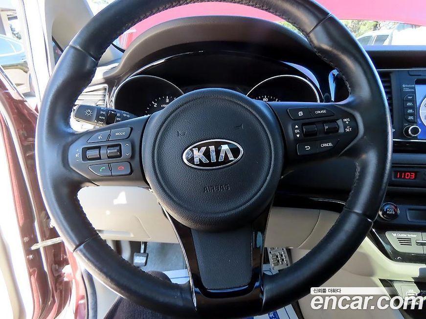 Kia Canival 2015