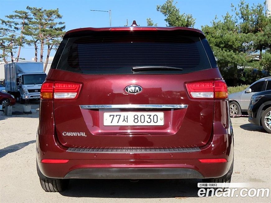 Kia Canival 2015