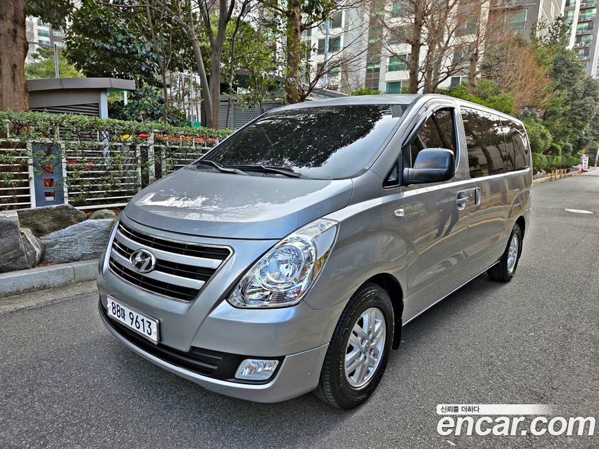 Hyundai Starex 2016
