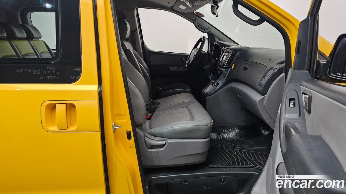 Hyundai Starex 2016