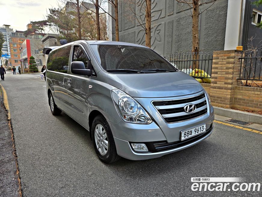 Hyundai Starex 2016