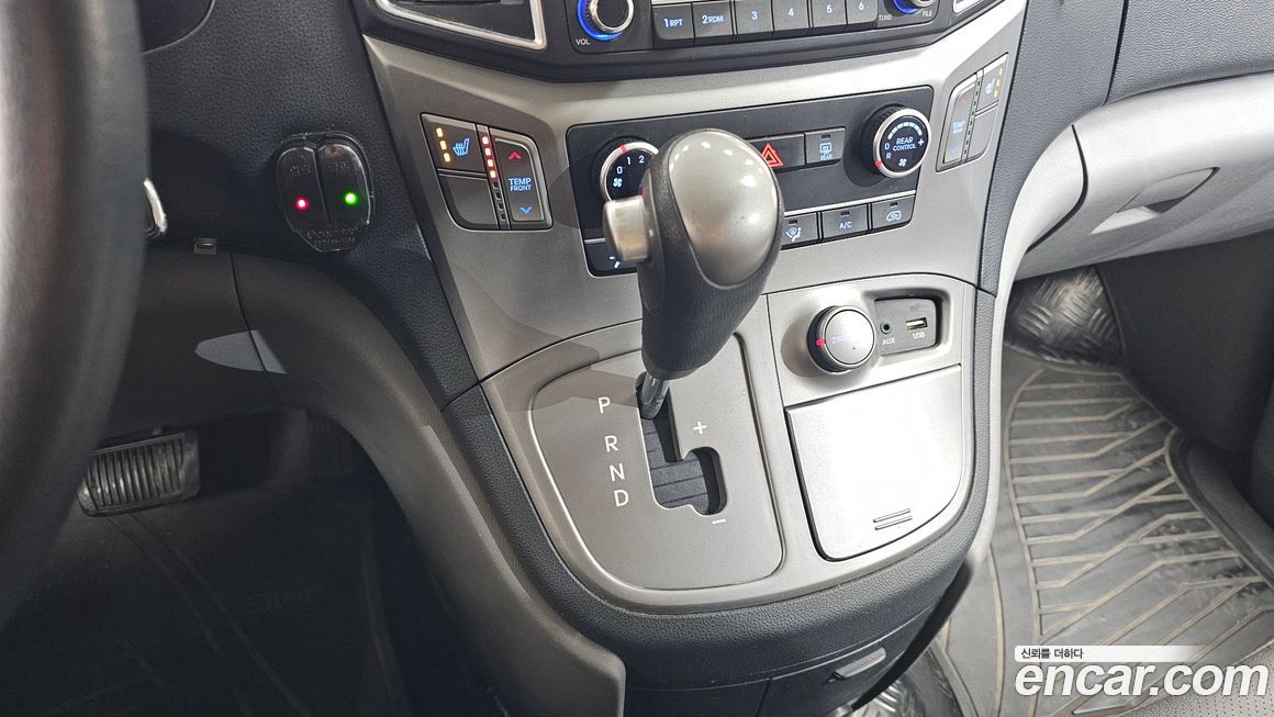 Hyundai Starex 2016
