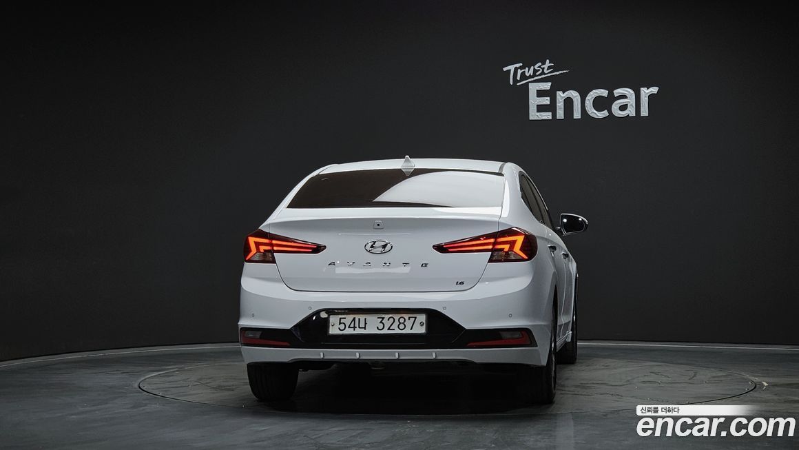 Hyundai AVANTE 2019