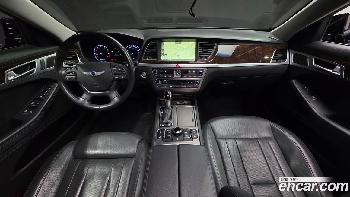 Hyundai Genesis 2015