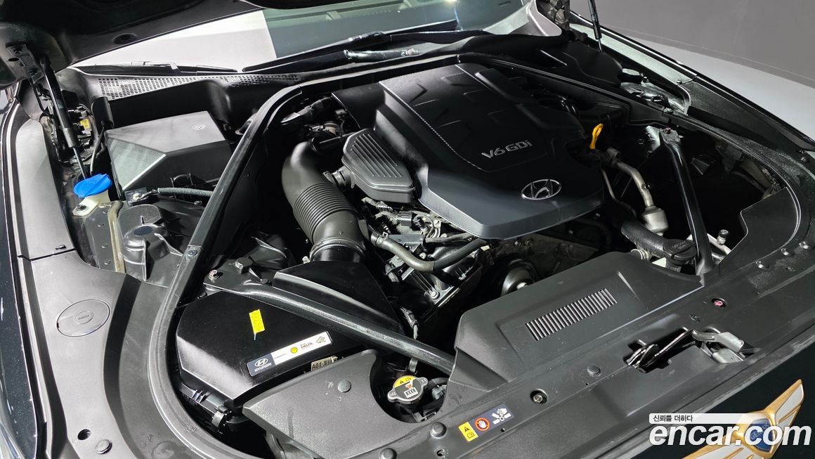 Hyundai Genesis 2015