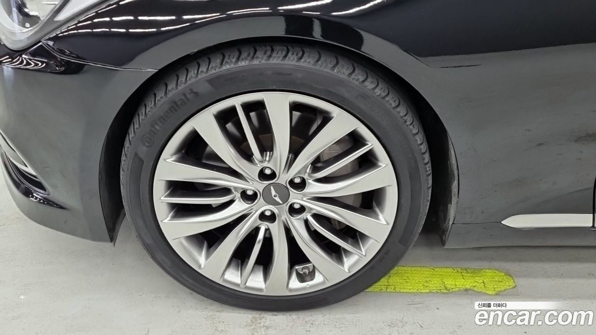 Hyundai Genesis 2016