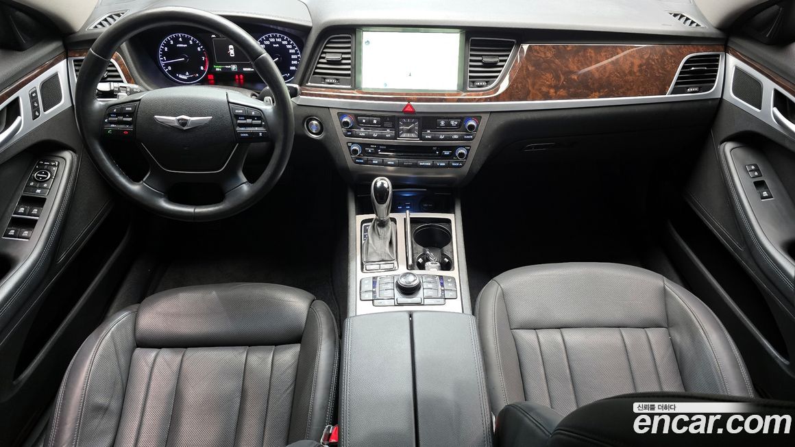 Hyundai Genesis 2015