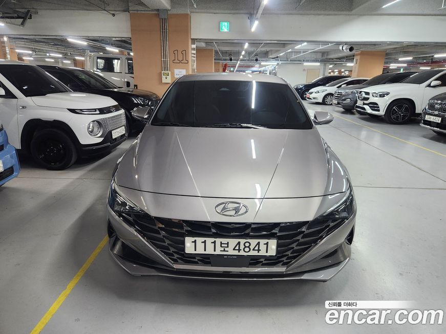 Hyundai AVANTE 2022