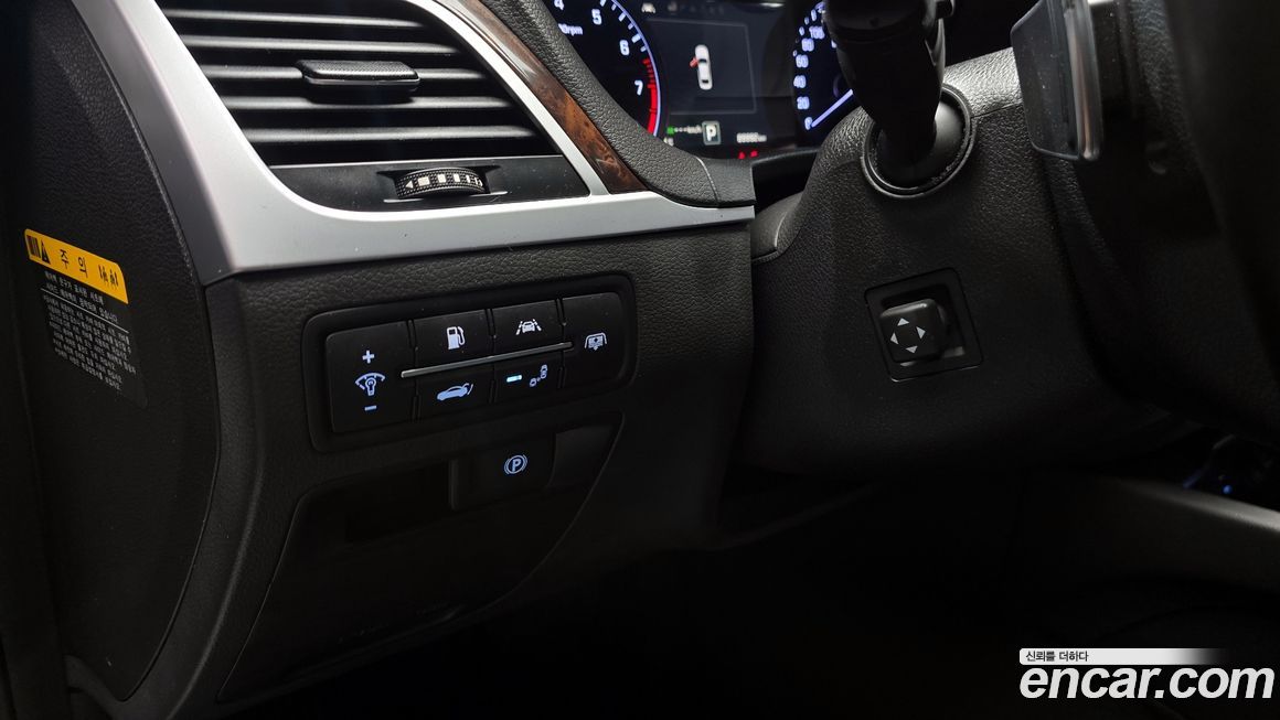 Hyundai Genesis 2015