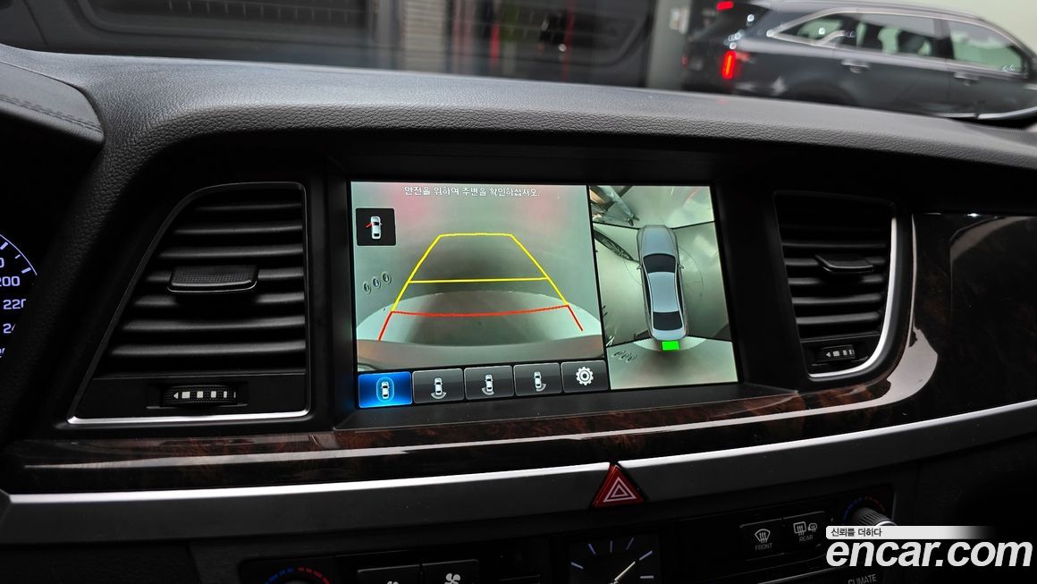 Hyundai Genesis 2015