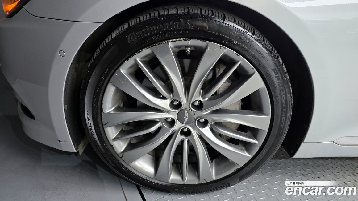 Hyundai Genesis 2015