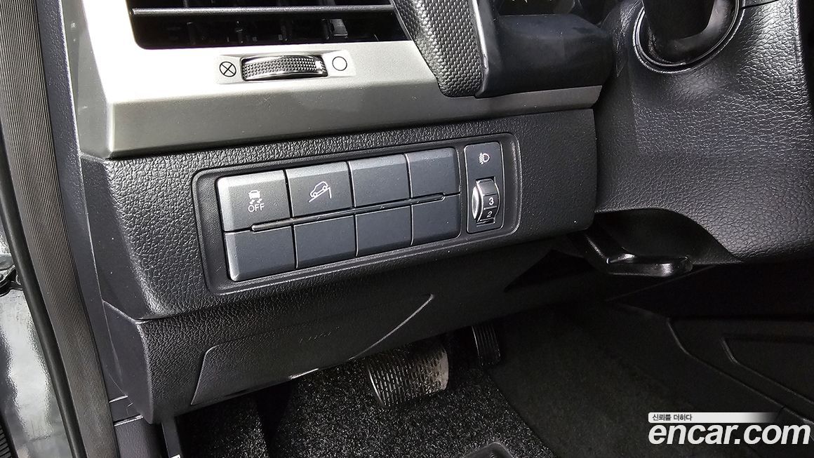 KG_Mobility_Ssangyong Rexton 2018