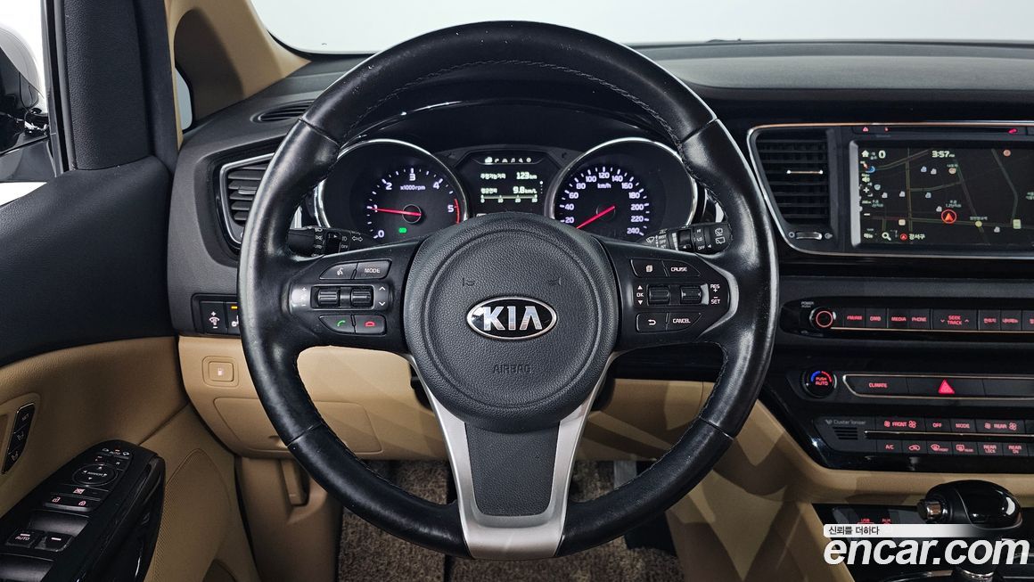 Kia Canival 2016