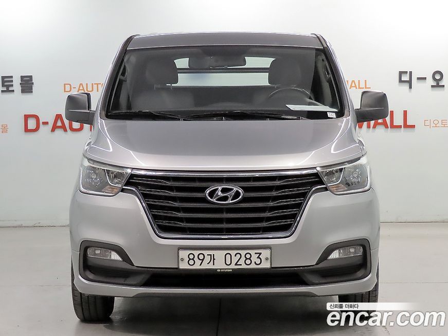 Hyundai Starex 2019