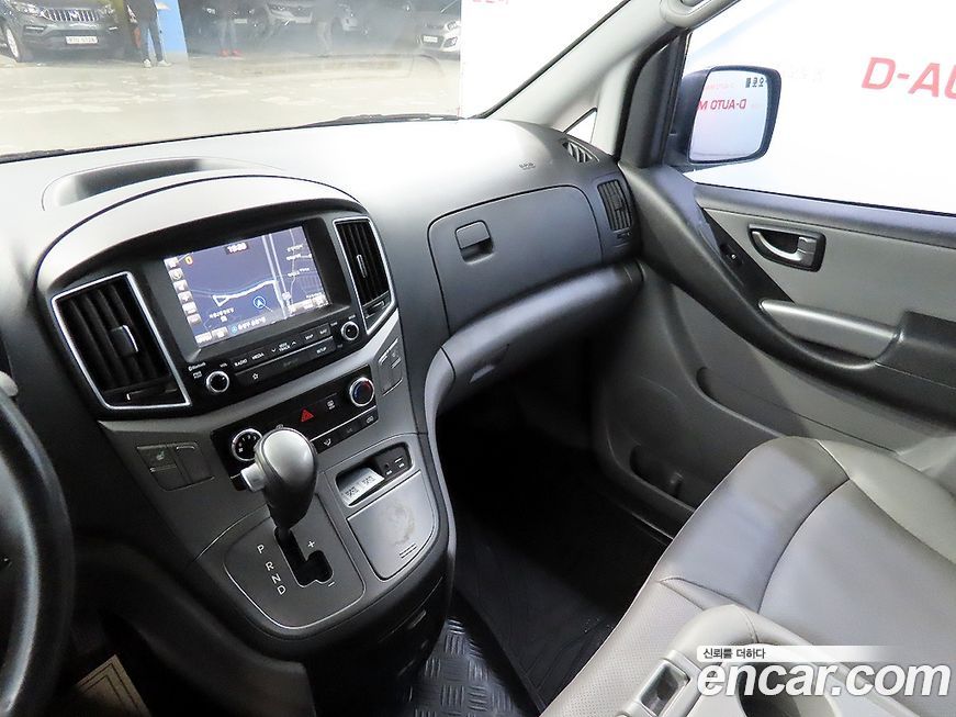 Hyundai Starex 2019
