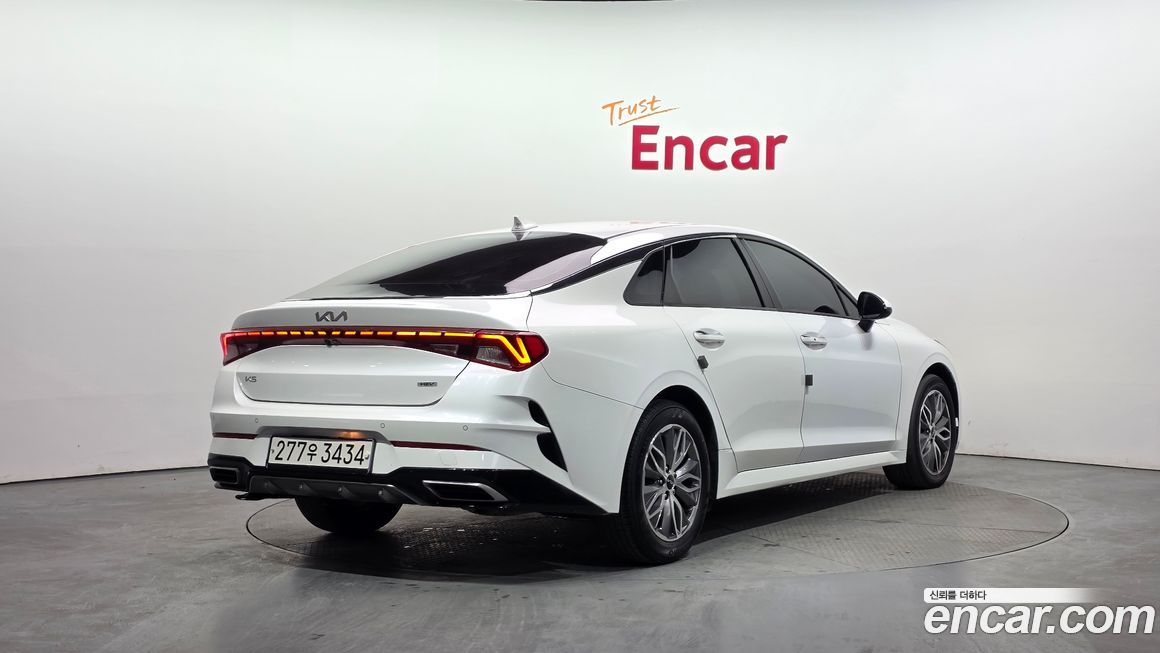 Kia K5 2023