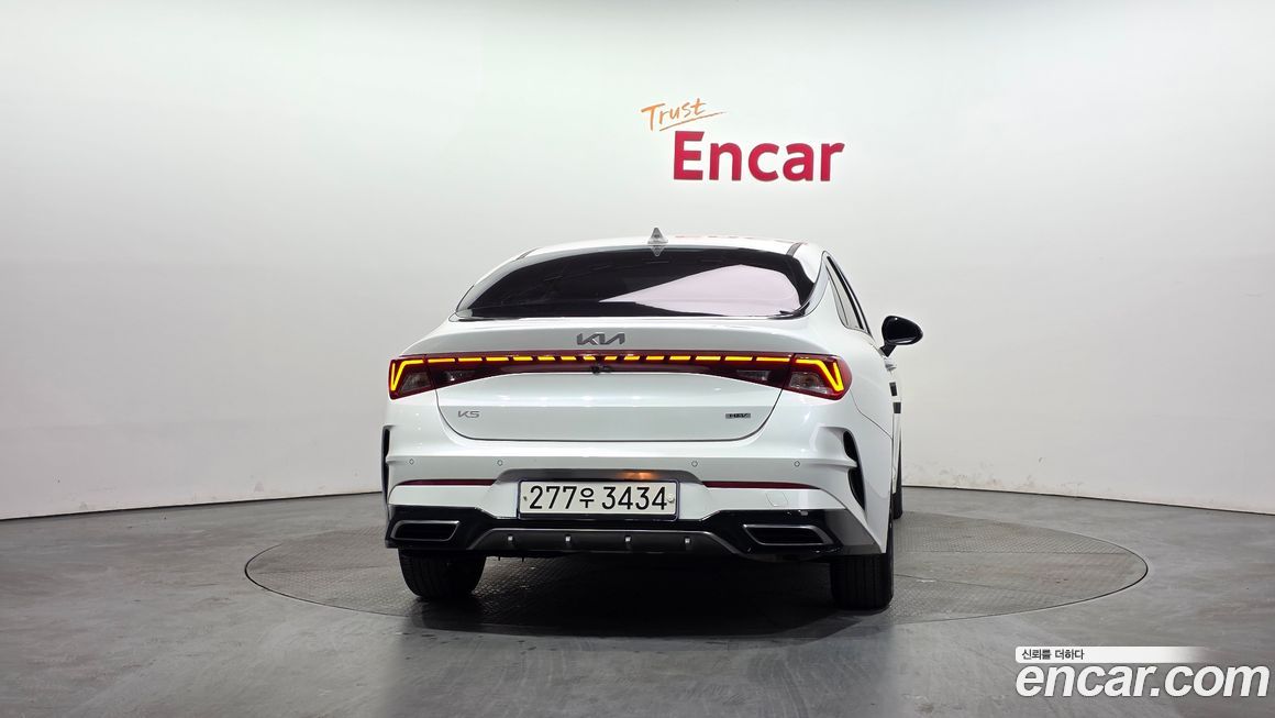Kia K5 2023
