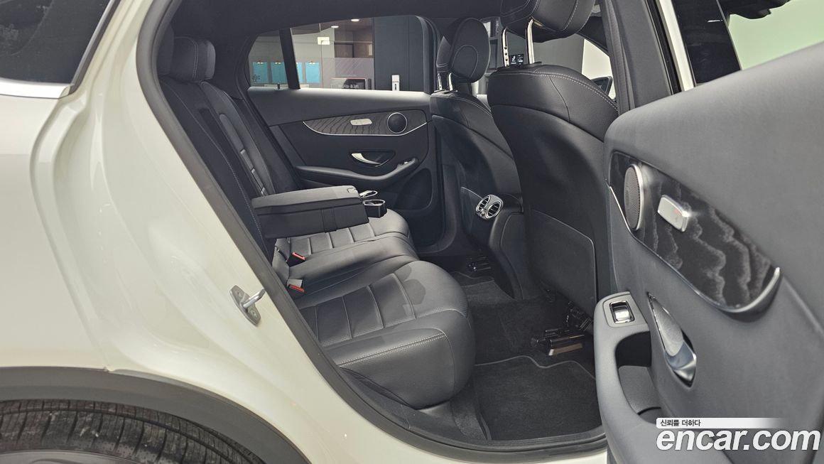 Mercedes-Benz GLC-Class 2019