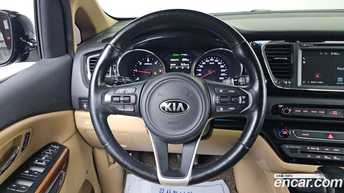 Kia Canival 2018