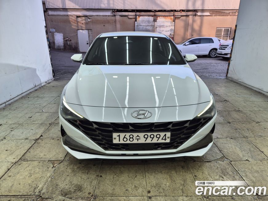 Hyundai AVANTE 2021
