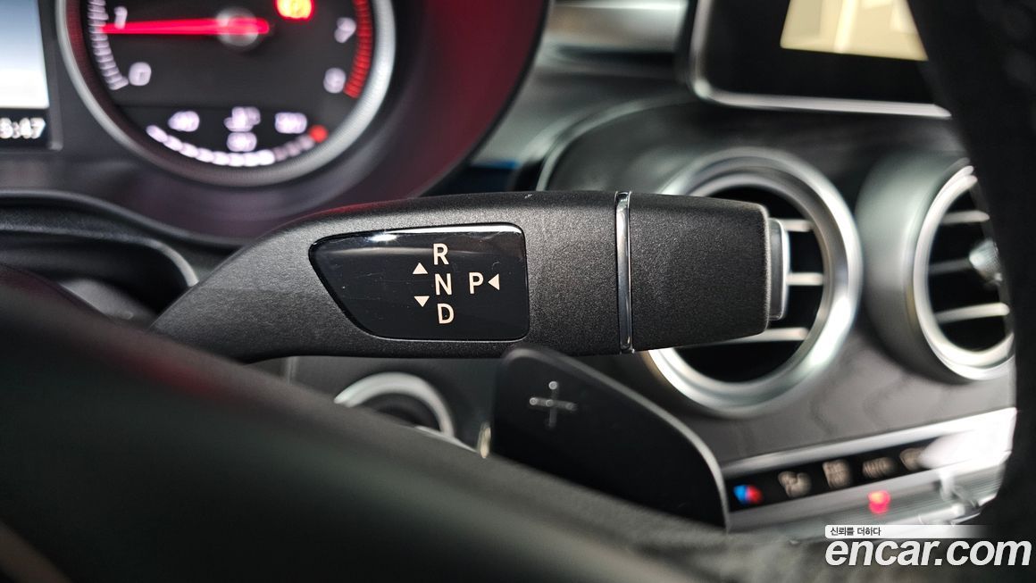 Mercedes-Benz GLC-Class 2019