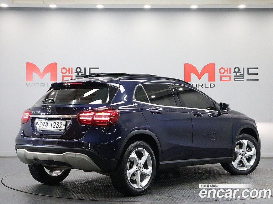 Mercedes-Benz GLA-Class 2018