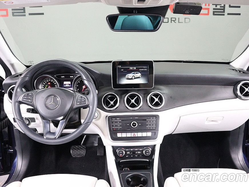 Mercedes-Benz GLA-Class 2018