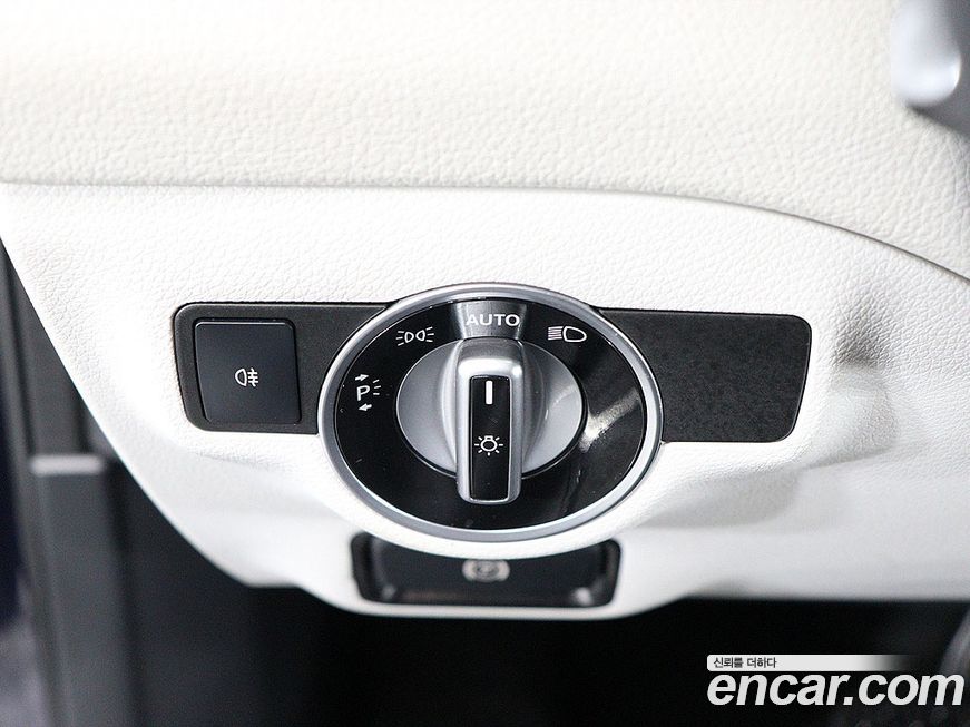 Mercedes-Benz GLA-Class 2018