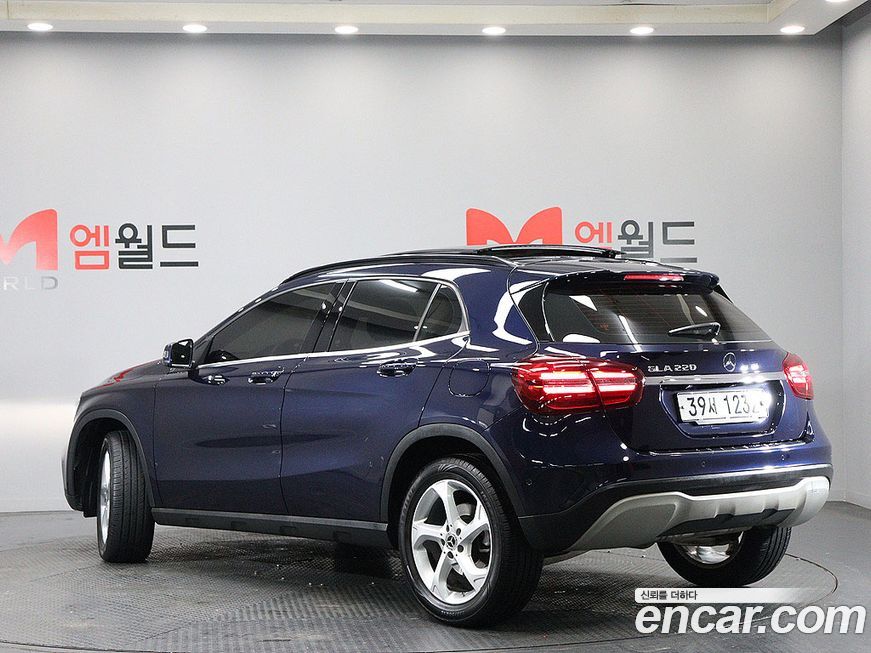 Mercedes-Benz GLA-Class 2018