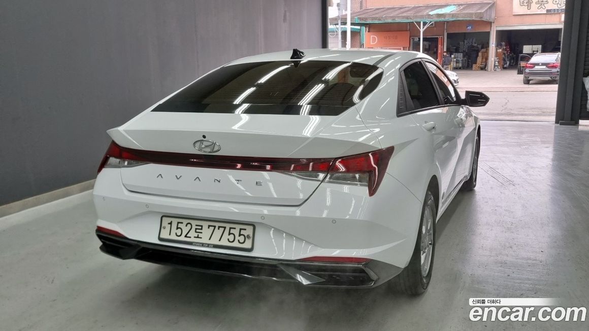 Hyundai AVANTE 2021