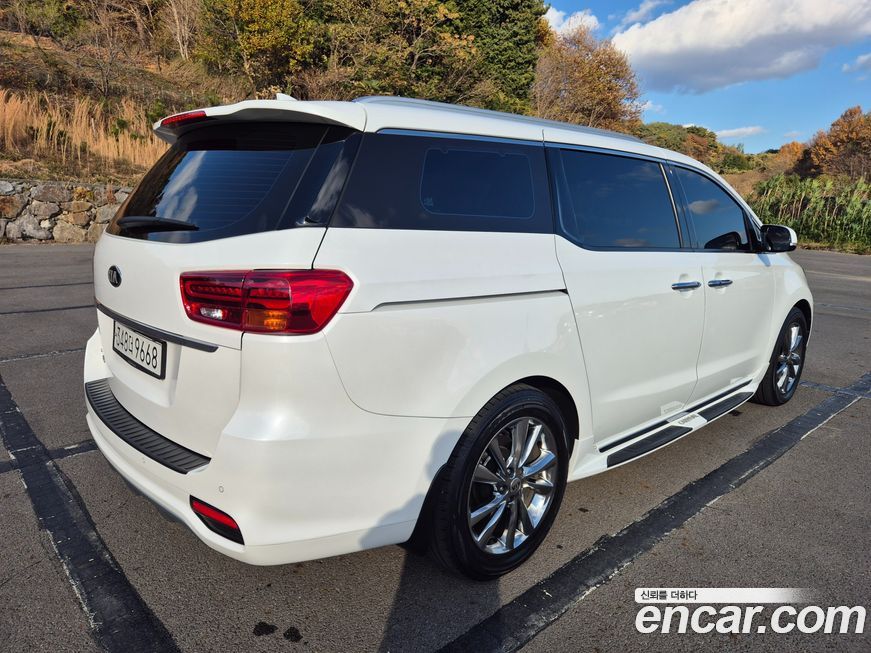 Kia Canival 2019