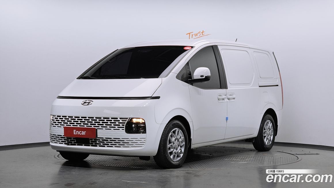 Hyundai Staria 2022