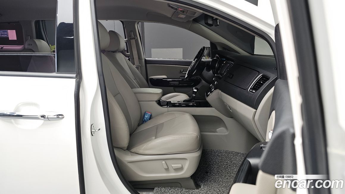 Kia Canival 2020