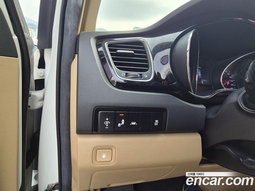 Kia Canival 2020