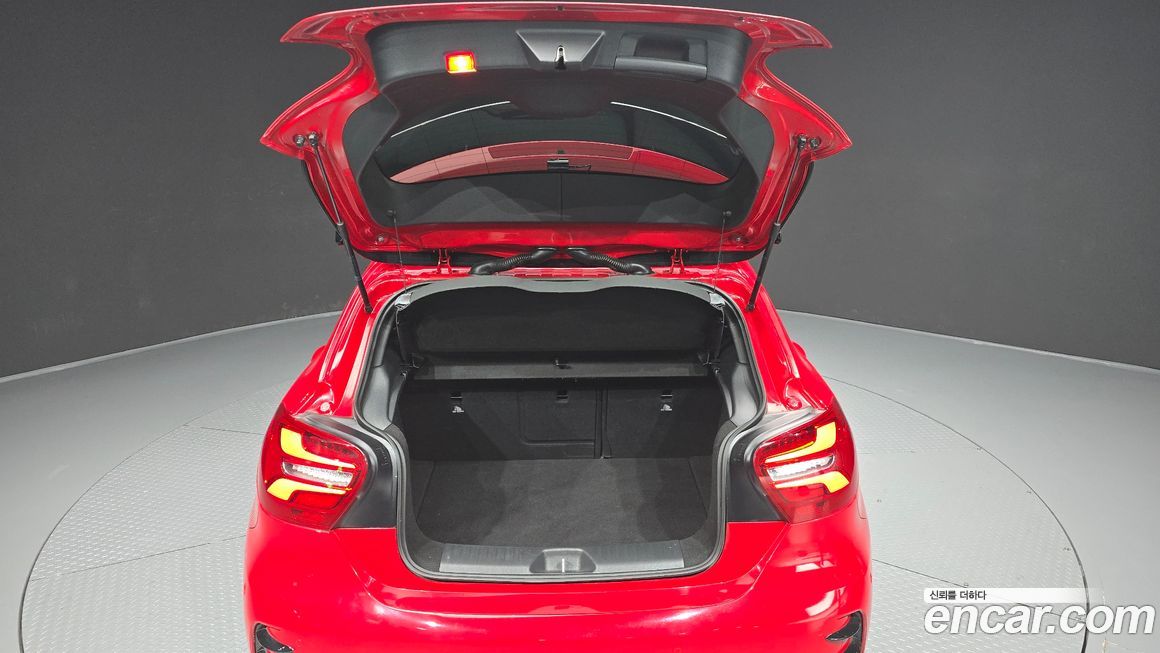 Mercedes-Benz A-Class 2018