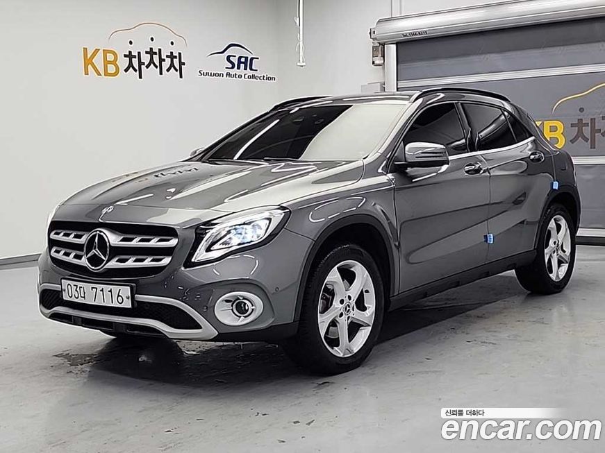 Mercedes-Benz GLA-Class 2019