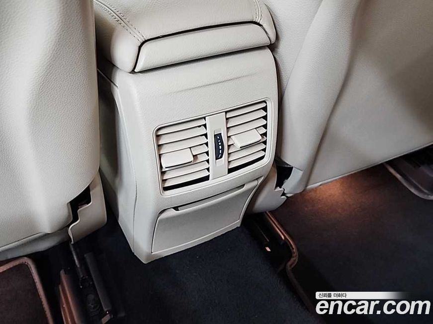 Mercedes-Benz GLA-Class 2019