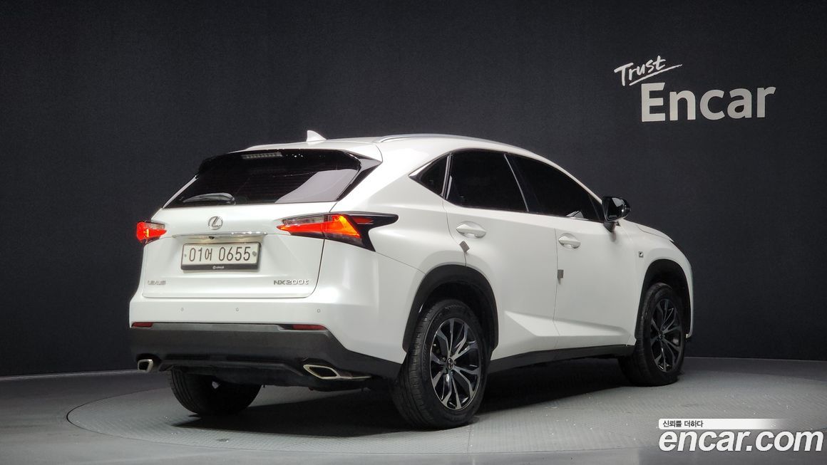 Lexus NX 2016
