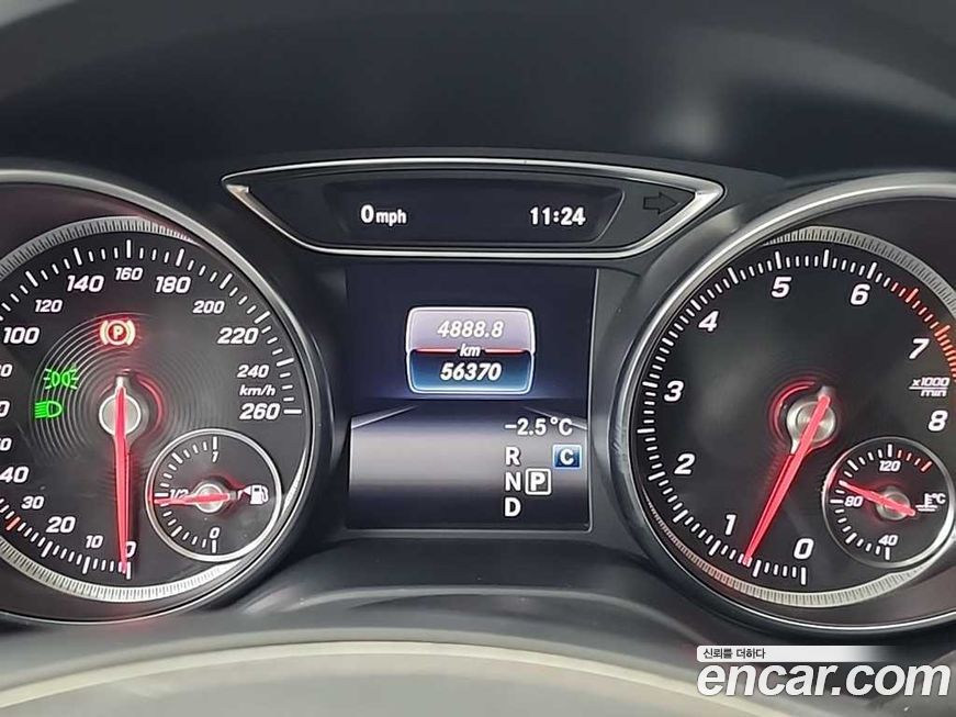 Mercedes-Benz GLA-Class 2019