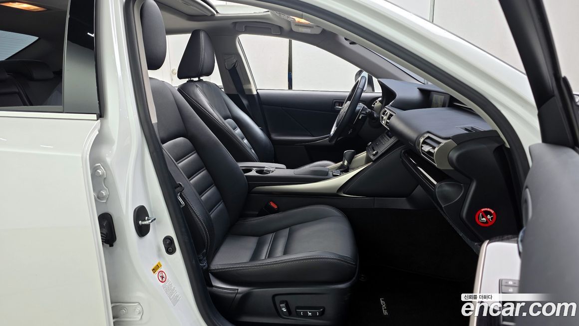 Lexus IS 2015