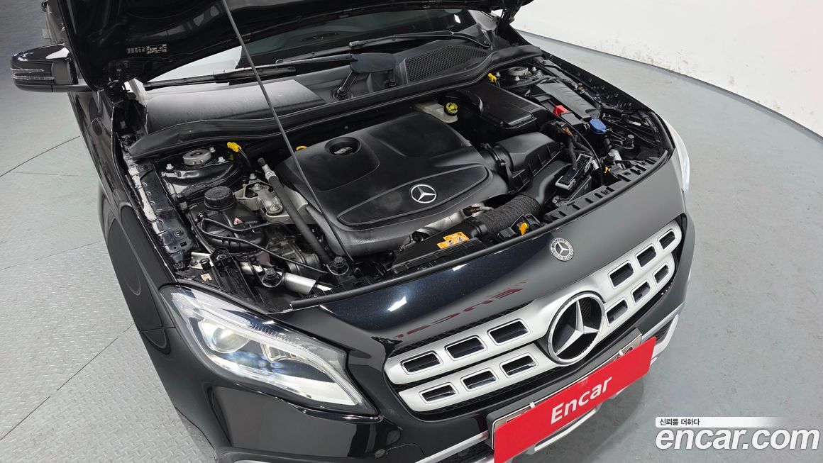 Mercedes-Benz GLA-Class 2019