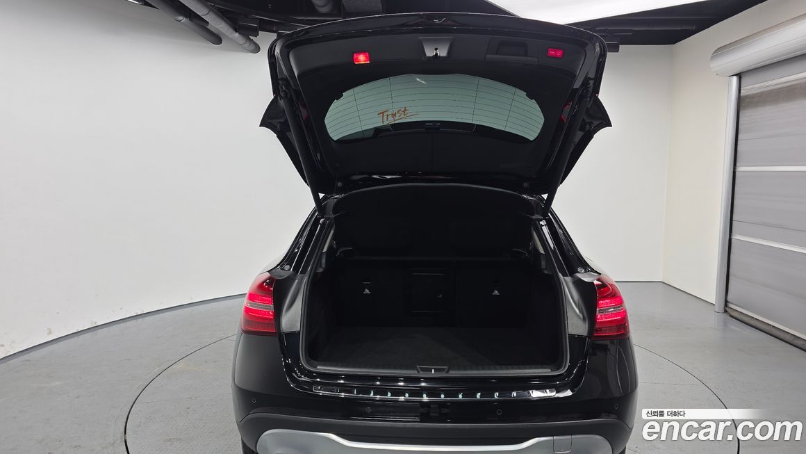 Mercedes-Benz GLA-Class 2019