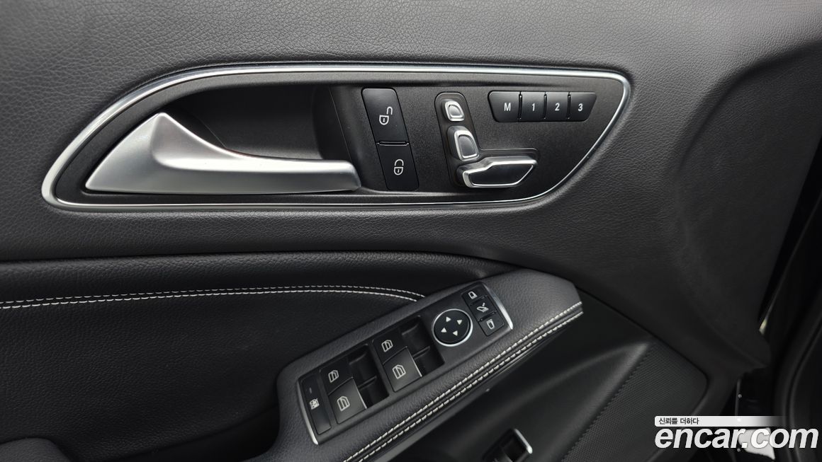 Mercedes-Benz GLA-Class 2019