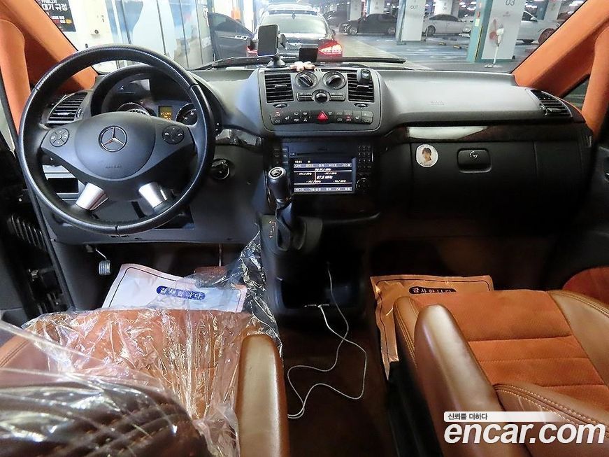 Mercedes-Benz V-Class 2011