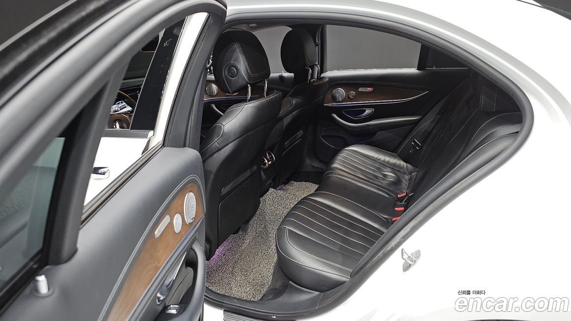 Mercedes-Benz E-Class 2018