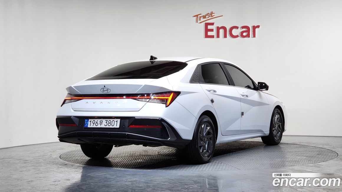 Hyundai AVANTE 2024