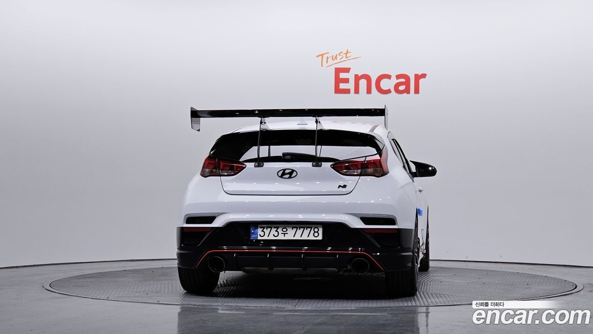 Hyundai Veloster 2021