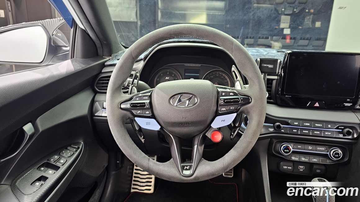 Hyundai Veloster 2021