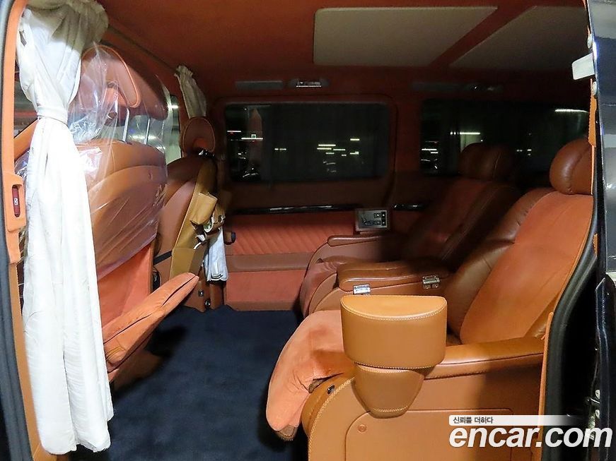 Mercedes-Benz V-Class 2011