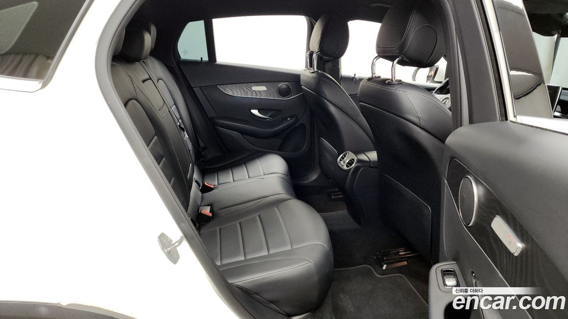 Mercedes-Benz GLC-Class 2019